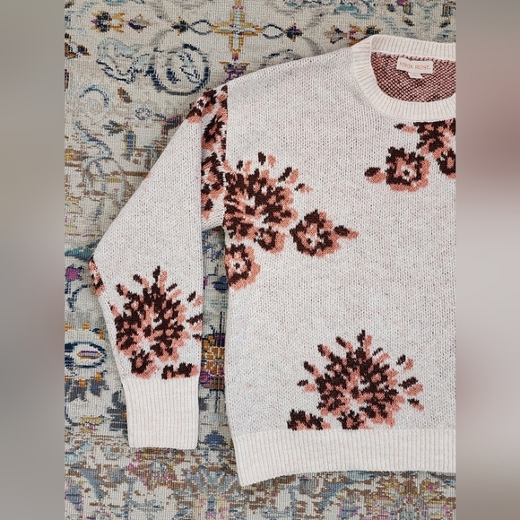 Knox Rose Cable Knit Floral Cream Sweater, size XSmall - Picture 5 of 11